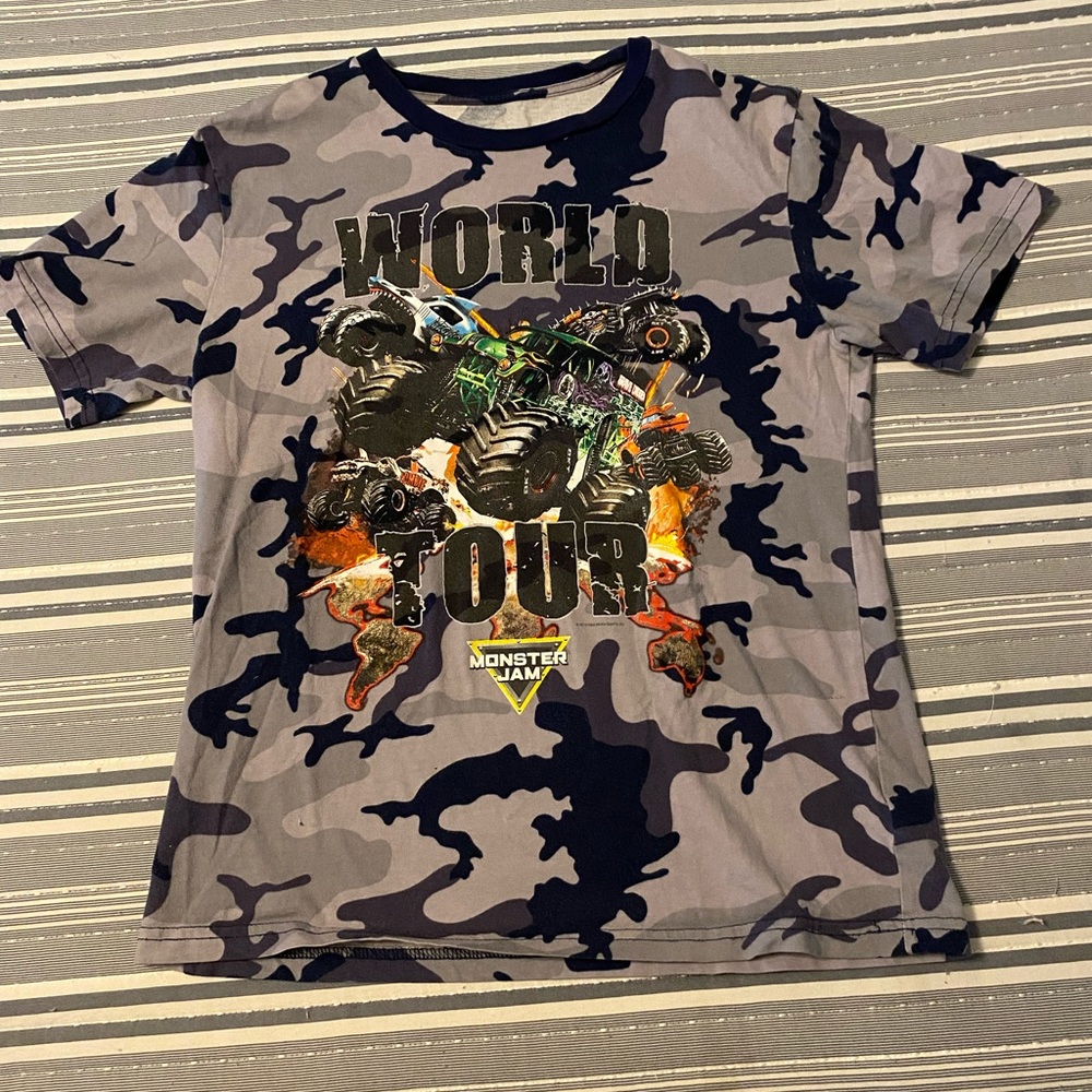 Boys Large Monster Truck shirt from the Rally.
